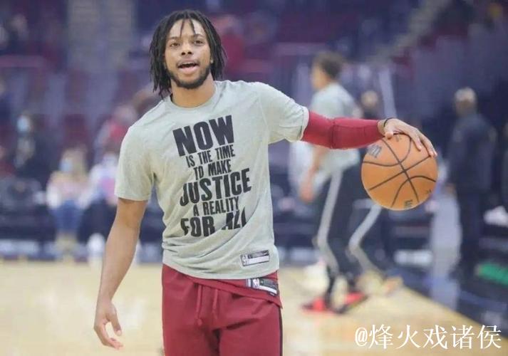 加兰39分骑士8连胜送雄鹿6连败 绿军大胜老鹰